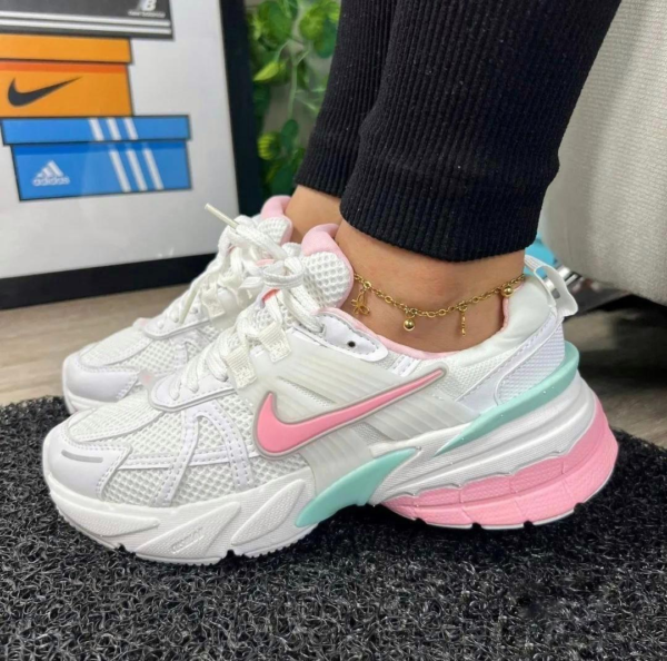 Nike V2k Run Blanco Rosa Dama - Image 2